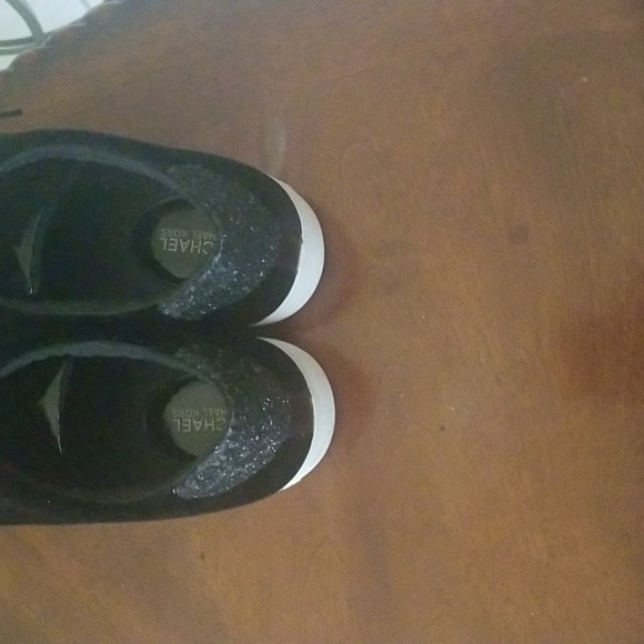 Shoes - Picture 6 of 7